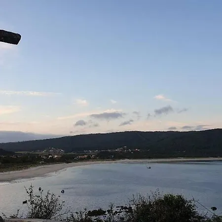 בית נופש Casa De La Nina,chalet Familiar Con Gran Terraza פיניסטרה