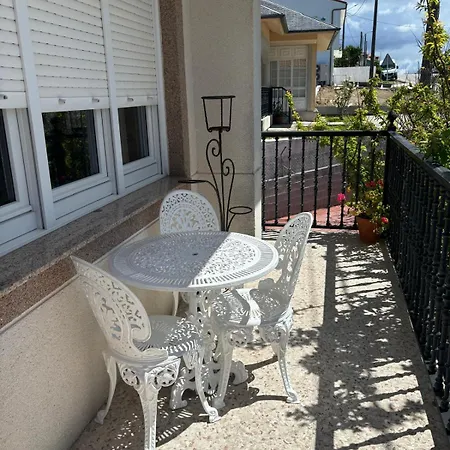 בית נופש Casa De La Nina,chalet Familiar Con Gran Terraza פיניסטרה