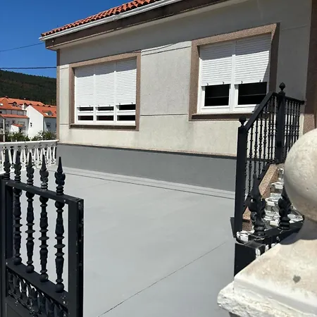 Holiday home Casa De La Nina,chalet Familiar Con Gran Terraza Finisterre