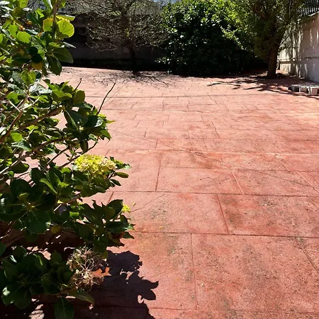 Casa De La Nina,chalet Familiar Con Gran Terraza