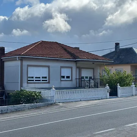 Casa De La Nina,chalet Familiar Con Gran Terraza Nyaraló Finisterre