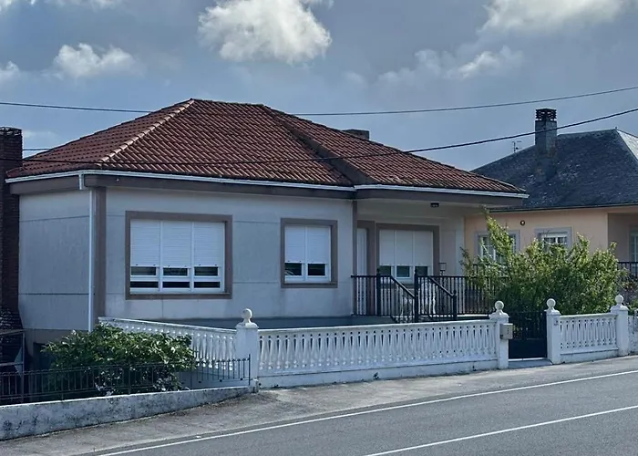 Casa De La Nina,chalet Familiar Con Gran Terraza Hébergement de vacances Finisterre